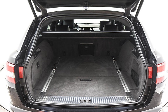 Jaguar XF 9 of 26
