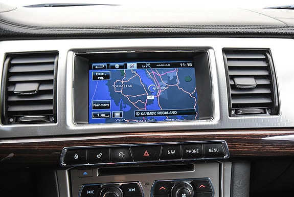 Jaguar XF 22 of 26