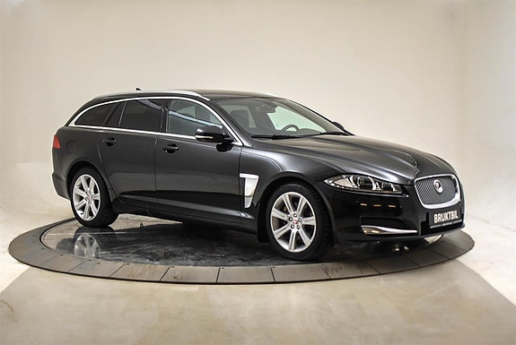 Jaguar XF 7 of 26