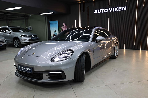 Porsche Panamera 4 of 5