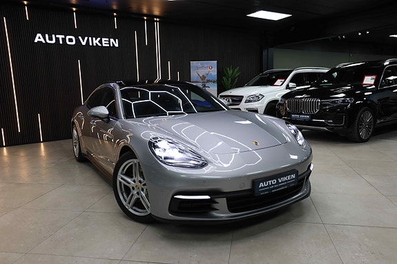 Porsche Panamera 2 of 5