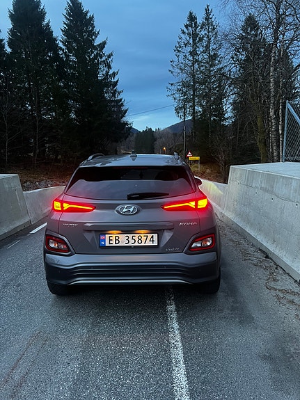 Hyundai Kona 4 of 5