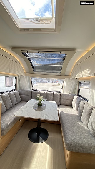 Adria ADORA 663 UT 10 of 30