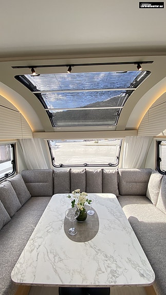 Adria ADORA 663 UT 12 of 30