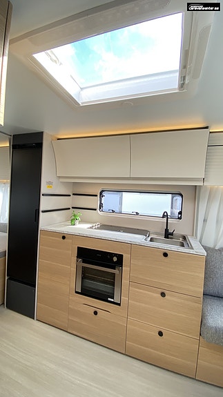 Adria ADORA 663 UT 23 of 30