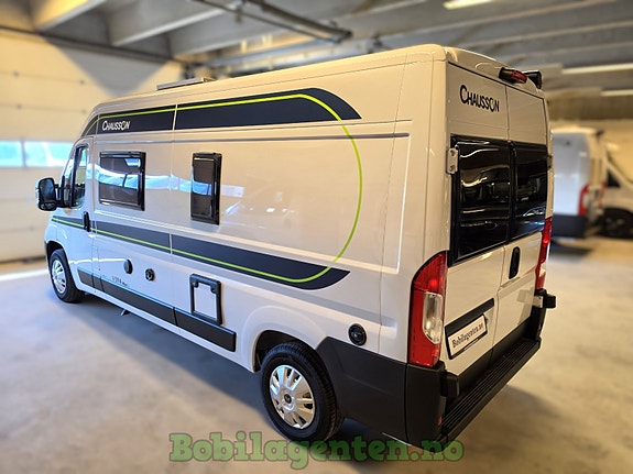 Chausson V594 Max L First Line / 4 Faste Sengeplasser / Bedkit / Solcelle / Kompressorkjøleskap / Ryggekamera / Markise / Cruisekontroll / Skinne for utebord / Utelys / Apple Carplay / Android Auto ++ 4 of 30