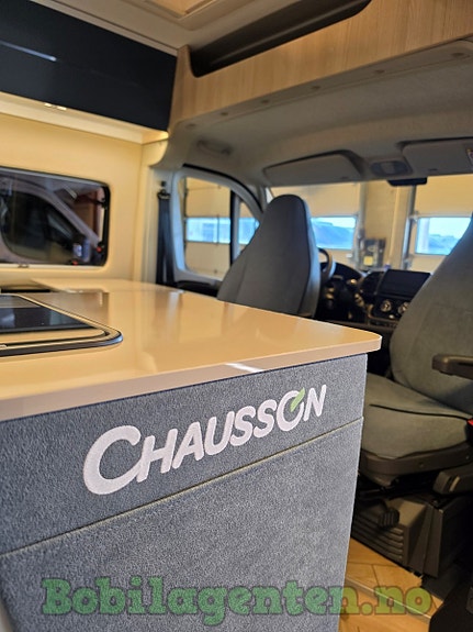 Chausson V594 Max L First Line / 4 Faste Sengeplasser / Bedkit / Solcelle / Kompressorkjøleskap / Ryggekamera / Markise / Cruisekontroll / Skinne for utebord / Utelys / Apple Carplay / Android Auto ++ 11 of 30