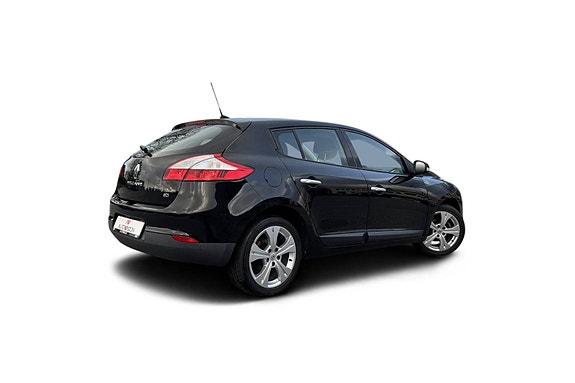 Renault Megane III 4 of 5
