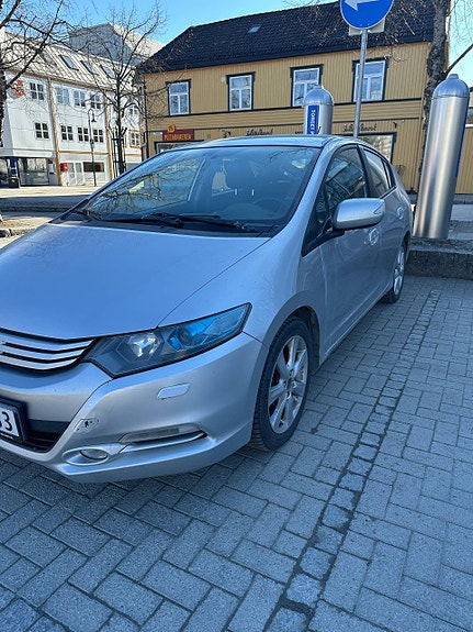 Honda Insight 3 of 5