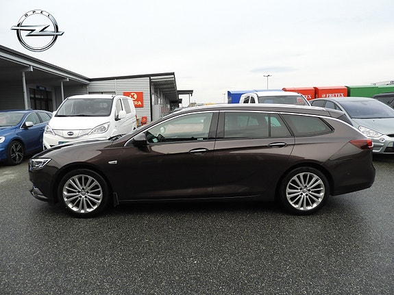 Opel Insignia 4 of 5