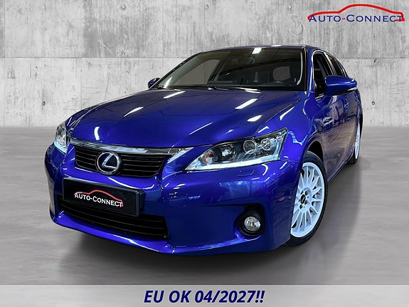 Lexus CT200h
