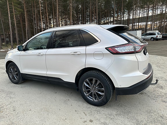 Ford Edge 3 of 5