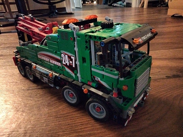 LEGO Technic 42008 Service Truck / bergingsbil – stor modell