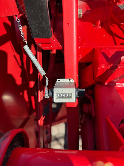 Massey Ferguson/ Welger 1839 småballepresse med bane til henger 2007, kr 195 000,-