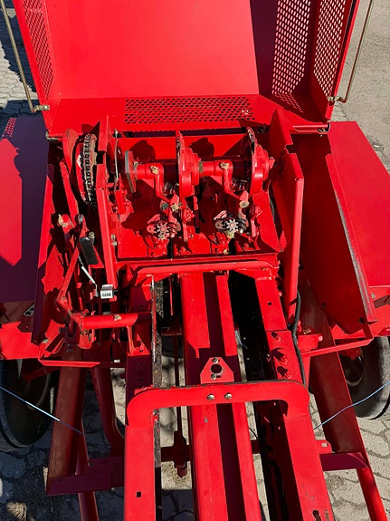 Massey Ferguson/ Welger 1839 småballepresse med bane til henger 2007, kr 195 000,-