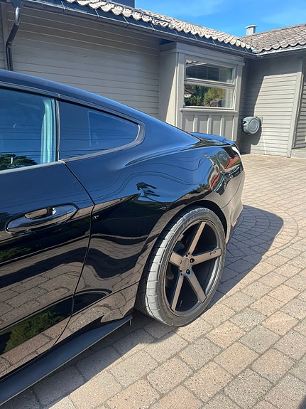 Ford Mustang 16 of 30
