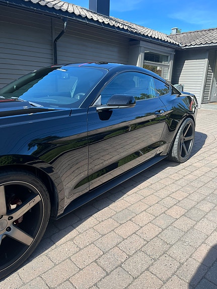 Ford Mustang 13 of 30