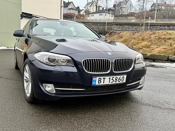 BMW 528i 6 of 22