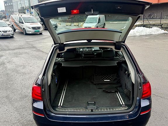 BMW 528i 22 of 22