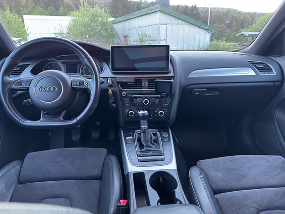Audi A4 11 of 14