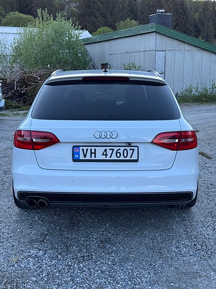 Audi A4 6 of 14