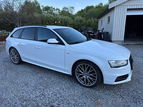 Audi A4 3 of 14