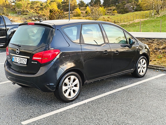 Opel Meriva 2 of 5