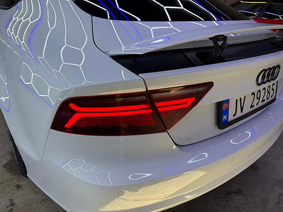 Audi A7 9 of 30