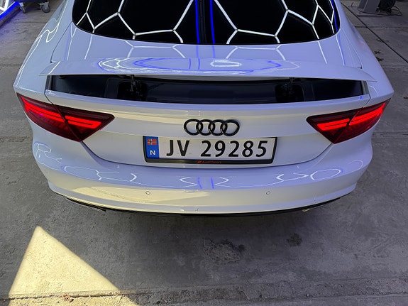 Audi A7 10 of 30
