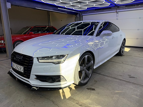 Audi A7 3 of 5