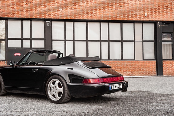 Porsche 911 10 of 30