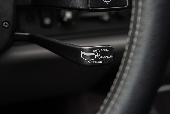 Porsche 911 18 of 30