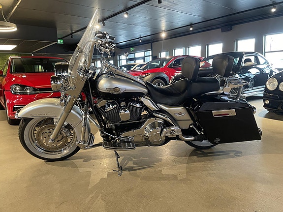 Harley-Davidson ROAD KING 100-års Jubileum /Nye dekk /Påkostet /Meget pen.