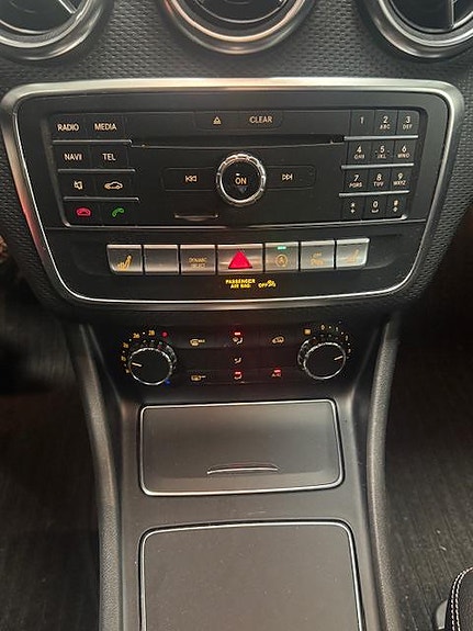 Mercedes-Benz A180 6 of 10