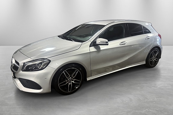 Mercedes-Benz A180 2 of 10
