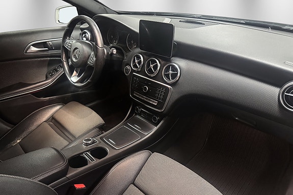 Mercedes-Benz A180 5 of 10