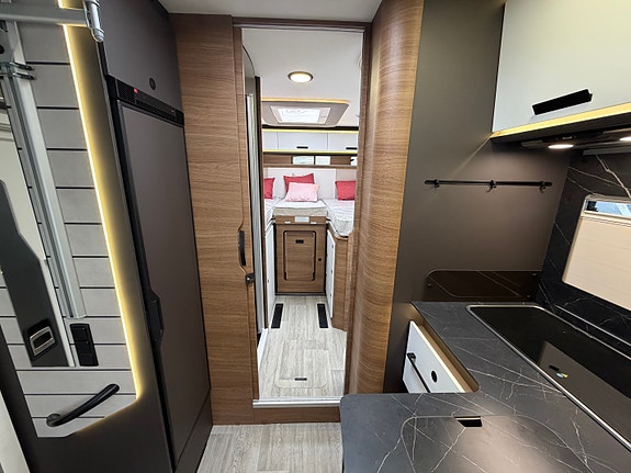 Benimar Mileo 263  4400 kg | Lithium | ALDE | Solcelle | Adaptiv Cruise 15 of 21