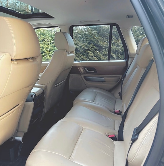 Land Rover Range Rover Sport 5 of 5