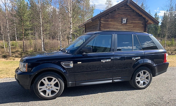 Land Rover Range Rover Sport 3 of 5