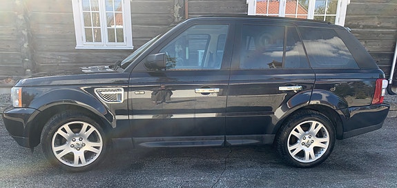 Land Rover Range Rover Sport 10 of 14