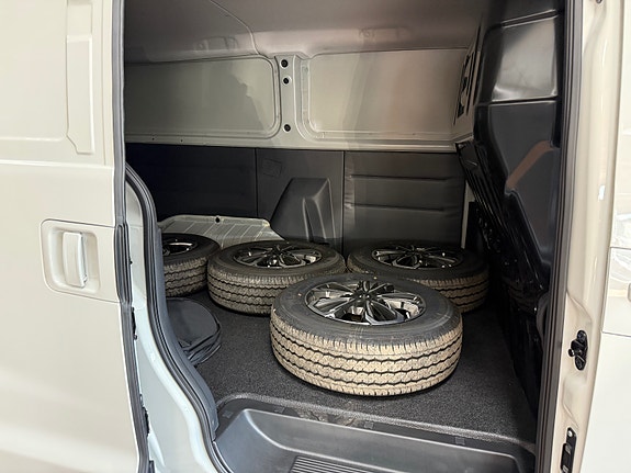JAC M3EV 10 of 24