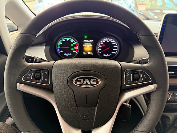 JAC M3EV 16 of 24