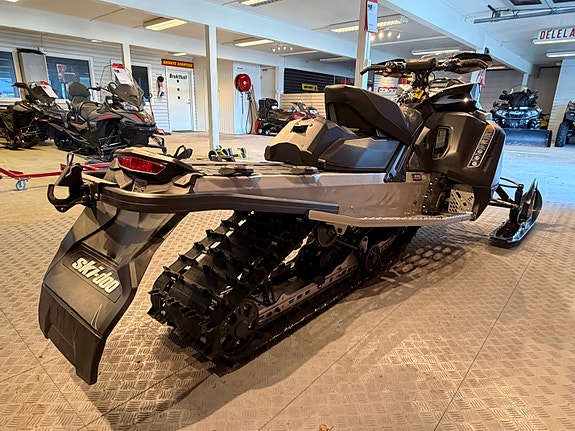 Ski-doo Renegade Sport 600 ACE 4 of 5
