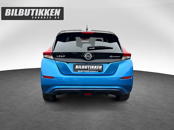 Nissan Leaf 3 of 5