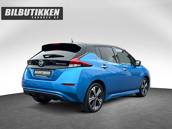 Nissan Leaf 4 of 5