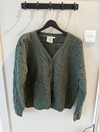 Vintage ullcardigan fra Cream Global – str. S 🌿