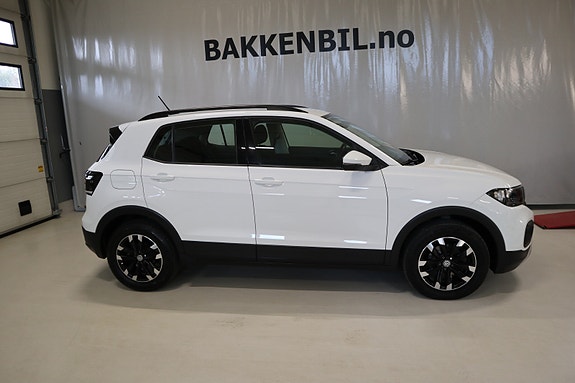 Volkswagen T-Cross 3 of 5