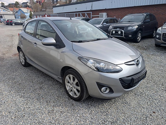 Mazda 2