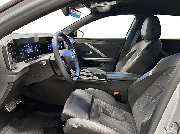 Opel Astra 8 of 30