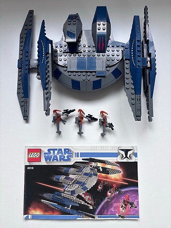 LEGO Star Wars romskip med droider